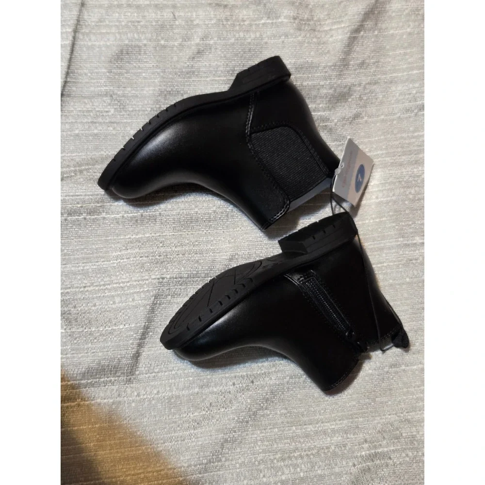 Cat & Jack Tanner Toddler Black Chelsea Boots Zip Up Ankle Boots Size 7